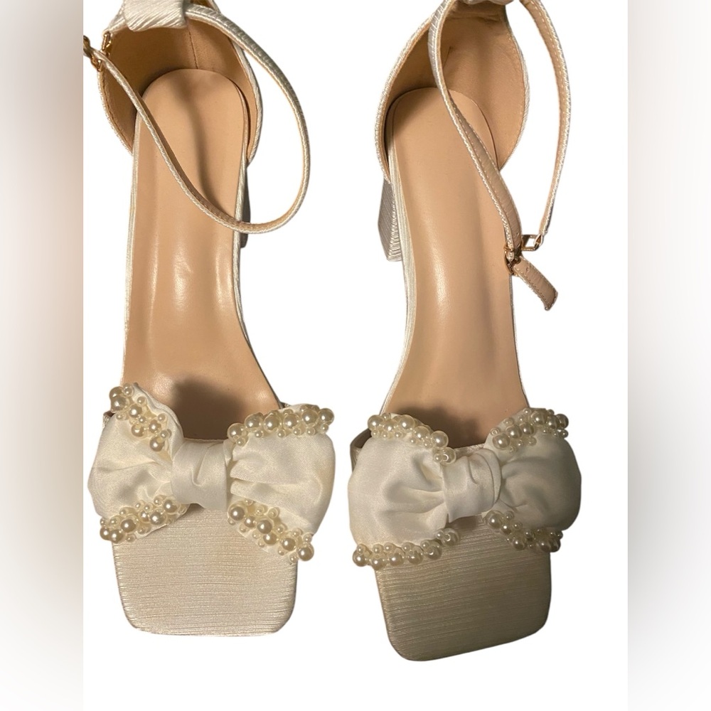 White Pear Bow Heels- 3.3inch - Picture 1 of 2